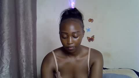 Snapshot of black_rosey chatting on November 2025 09:17:02 PM veraa online show from November 2025 09:17:02 PM