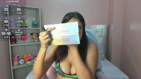 Snapshot of blaiir_moon chatting on November 2025 07:28:01 PM blaiir_moon online show from November 2025 07:28:01 PM