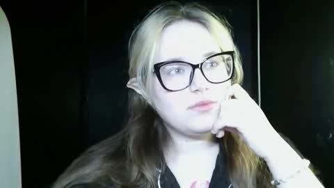 blesskitty_ online show from September 2025 01:14:02 PM