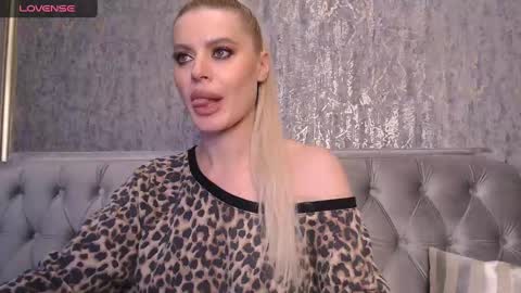 Helen online show from January 2025 12:38:02 AM