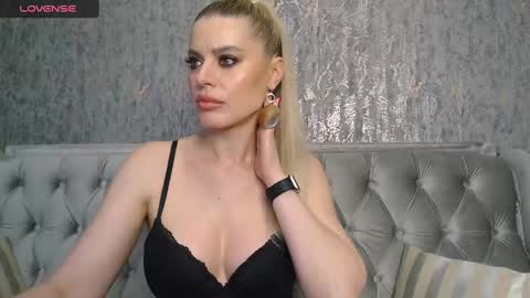 Helen online show from February 2025 02:36:02 AM