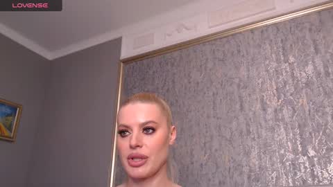 Helen online show from March 2025 12:33:02 AM