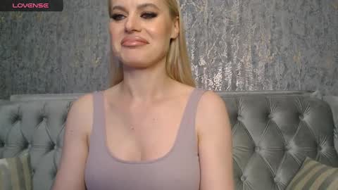 Helen online show from March 2025 08:31:01 PM