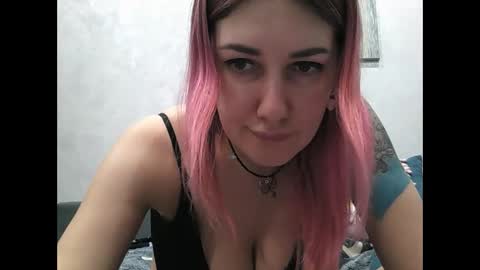 Snapshot of bluexowl chatting on February 2025 07:46:01 PM BlueXOwl online show from February 2025 07:46:01 PM