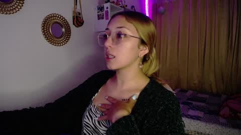 Soffy Brooks Independent model online show from December 2024 05:51:01 AM