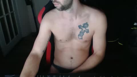 boy_t0y89 online show from December 2025 06:14:02 PM