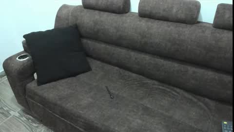 Brandy Model online show from September 2025 02:42:01 PM