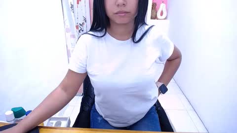 britanyx1 online show from December 2024 02:17:02 PM