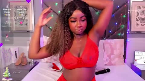brittany 25 years old  happy as a worm  online show from December 2024 12:00:02 PM