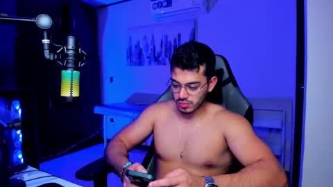 Snapshot of bruno_diaz31 chatting on October 2025 06:05:01 AM Bruno online show from October 2025 06:05:01 AM