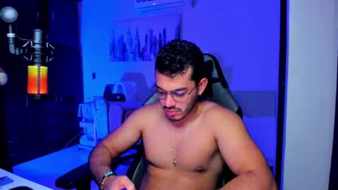 Snapshot of bruno_diaz31 chatting on October 2025 04:02:02 AM Bruno online show from October 2025 04:02:02 AM