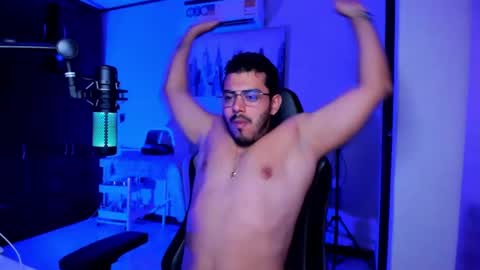 Snapshot of bruno_diaz31 chatting on November 2025 04:04:01 AM Bruno online show from November 2025 04:04:01 AM