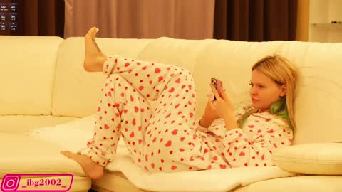 Snapshot of bubble__gum_ chatting on January 2025 01:11:01 AM Bubble gum online show from January 2025 01:11:01 AM