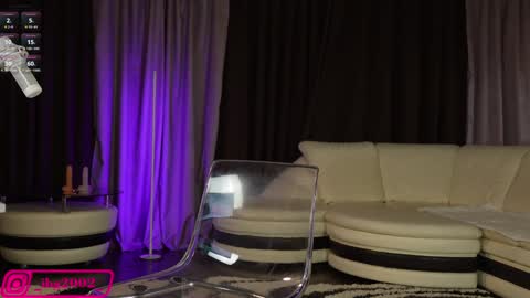 Snapshot of bubble__gum_ chatting on February 2025 01:36:01 AM Bubble gum online show from February 2025 01:36:01 AM