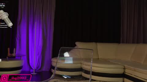 Snapshot of bubble__gum_ chatting on February 2025 04:44:01 AM Bubble gum online show from February 2025 04:44:01 AM