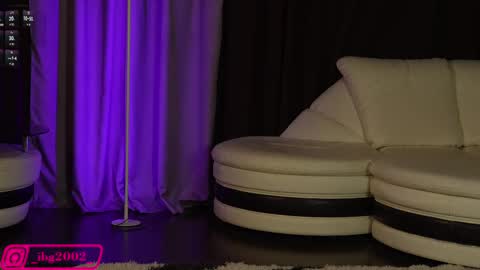 Snapshot of bubble__gum_ chatting on February 2025 02:06:01 AM Bubble gum online show from February 2025 02:06:01 AM