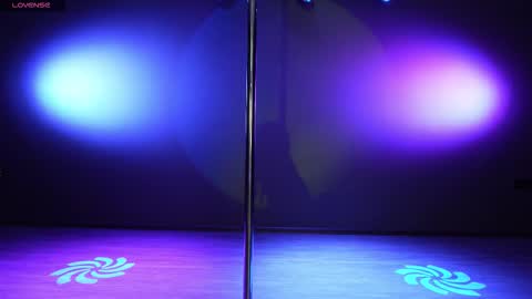 Snapshot of bubble__gum_ chatting on November 2025 08:46:02 PM Bubble gum online show from November 2025 08:46:02 PM