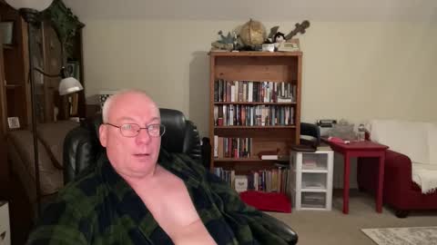 Snapshot of bustyballs100 chatting on December 2025 04:33:02 AM bustyballs100 online show from December 2025 04:33:02 AM