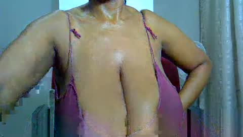 bustytessa37 online show from February 2025 02:27:01 AM
