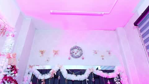 Carolina online show from December 2024 09:24:01 AM