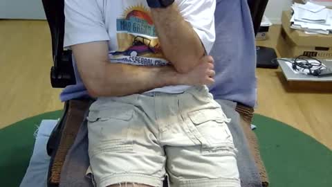 Snapshot of califun4u chatting on December 2025 12:05:01 AM califun4u online show from December 2025 12:05:01 AM