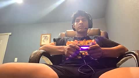 Snapshot of camachochuy1221 chatting on December 2025 07:04:02 AM camachochuy1221 online show from December 2025 07:04:02 AM