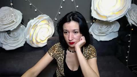 Cameronenns online show from November 2025 02:05:01 PM