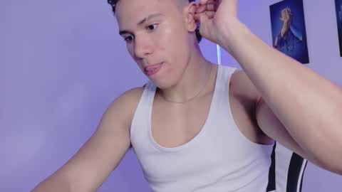 camilo_roau_ online show from September 2025 01:18:02 AM