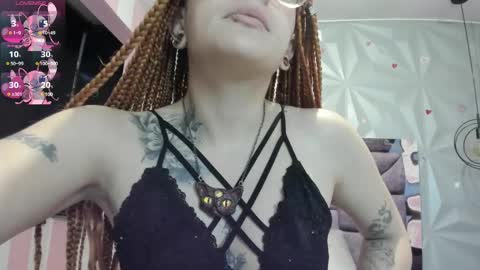 Ania online show from December 2024 11:02:02 AM