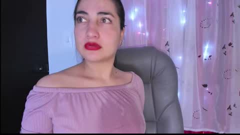 Snapshot of capricornio_16 chatting on November 2025 09:42:02 AM CAPRICORNIO online show from November 2025 09:42:02 AM