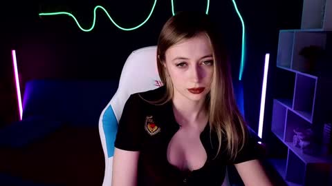 Carolina online show from December 2024 11:08:02 AM
