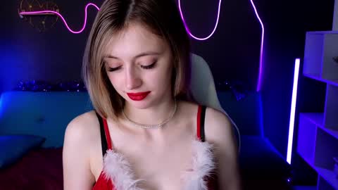 Carolina online show from December 2024 04:12:01 AM