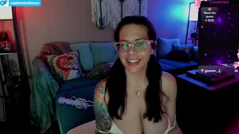 Cashmere Fox online show from March 2025 06:19:02 AM