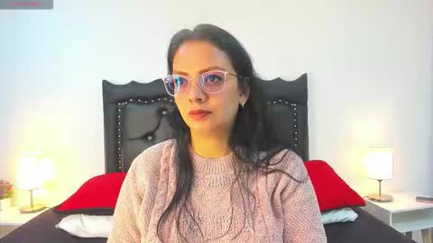 Snapshot of catarios_cg chatting on September 2025 01:33:01 PM Cata Rios online show from September 2025 01:33:01 PM
