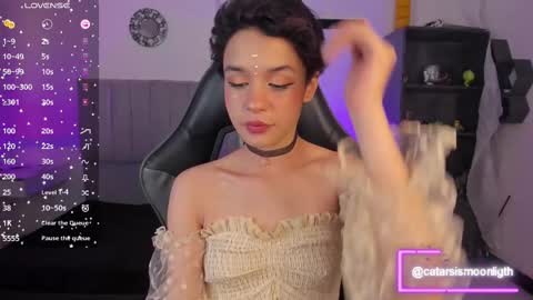 Cat  online show from February 2025 08:11:02 PM