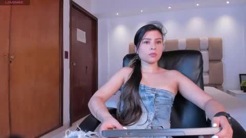 Catalina Santana online show from September 2025 06:00:01 PM