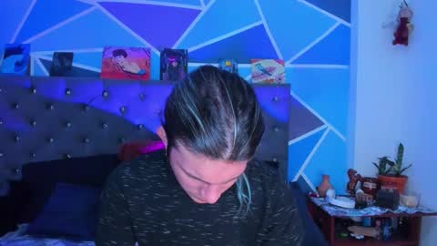 I am Valentinn online show from November 2025 08:14:01 PM