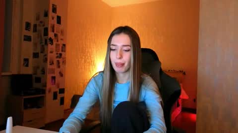 Snapshot of cexsuline chatting on December 2025 08:48:01 PM my name is Eva online show from December 2025 08:48:01 PM