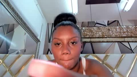 CHANEL online show from September 2025 02:28:01 PM