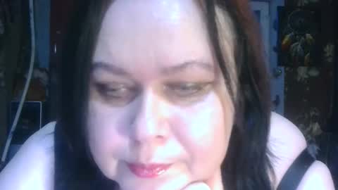 Snapshot of charleekendall chatting on November 2025 08:36:02 AM CharleeKendall online show from November 2025 08:36:02 AM