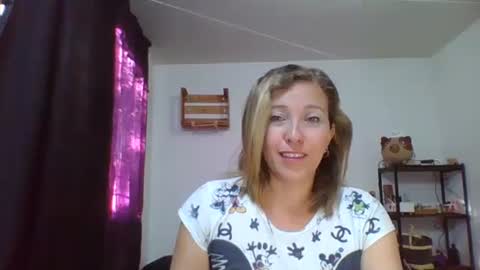 charlott online show from January 2025 10:41:02 PM