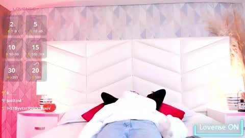 Snapshot of charlotte__hall_ chatting on November 2025 03:39:02 AM Daniela online show from November 2025 03:39:02 AM