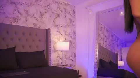 Snapshot of charlotte_harriz chatting on October 2025 03:28:02 AM Charlotte online show from October 2025 03:28:02 AM