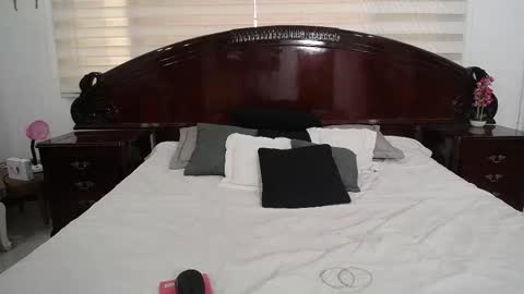 Snapshot of charlotte_russo_ chatting on November 2025 07:07:02 PM Charlotte online show from November 2025 07:07:02 PM