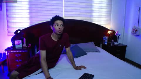 Snapshot of charlotte_russo_ chatting on November 2025 04:22:02 PM Charlotte online show from November 2025 04:22:02 PM