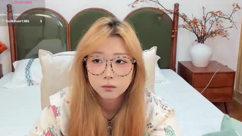 Snapshot of charlottelin chatting on November 2025 04:39:01 PM Charlotte online show from November 2025 04:39:01 PM