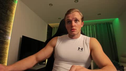 Chase Reed online show from November 2025 10:32:02 PM