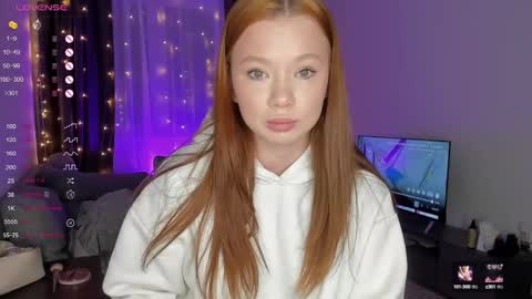 Em online show from March 2025 07:06:02 PM