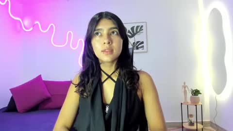 C H E R R Y online show from September 2025 12:06:01 PM