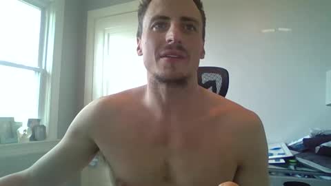 Snapshot of chillsfguy chatting on December 2024 05:00:01 PM Chillsfguy online show from December 2024 05:00:01 PM